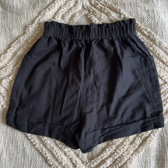 Aritzia Community High Waist Shorts - XXS - Picture 2 of 6